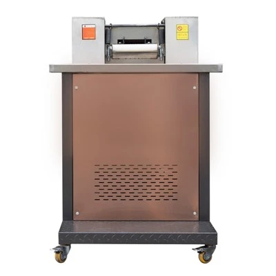 Máy cắt nhựa tự động